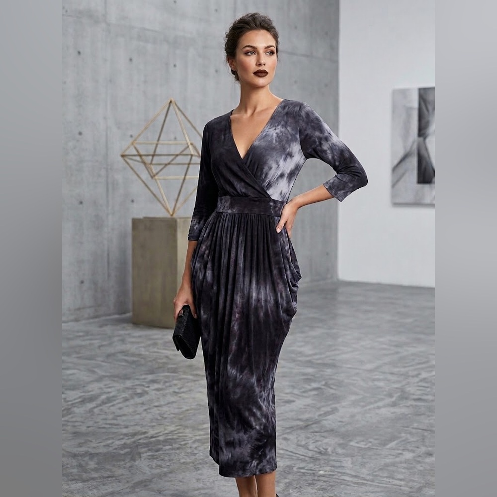 Long Sleeve Black Tie-Dye Maxi Dress